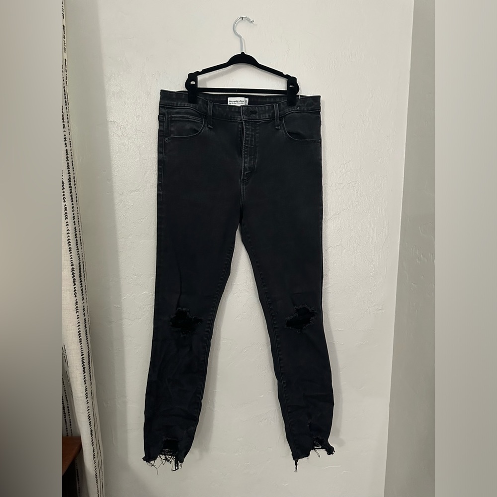 Distressed Jeans